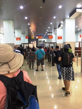 イミグレ３　ベトナム　カンボジア