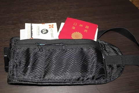 体に巻き付けるやつ