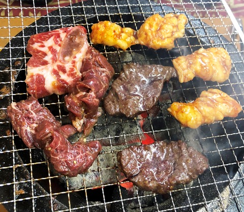 焼肉 新楽井 あらい ©アジアしあわせ特急