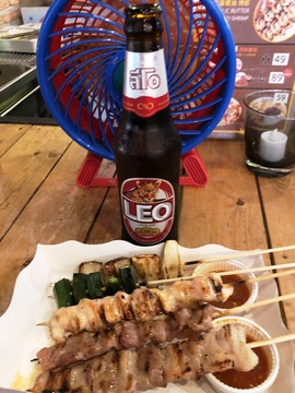 0817 タイビール LEO タラート・ロットファイ・ラチャダー (1)