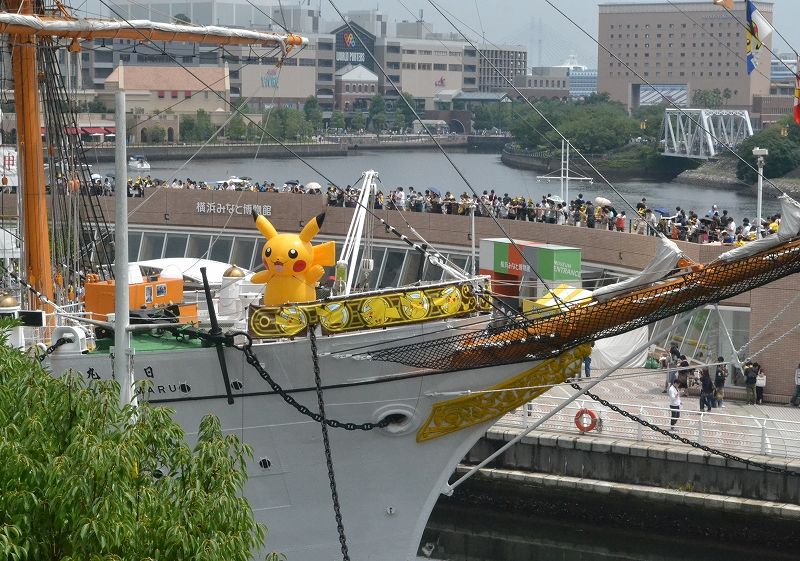 ピカチュウ大量発生チュウで横浜みなとみらい大混雑 雨の地獄絵図でポケモンgoをするのか 発達障害adhdしばご 株で生きてく