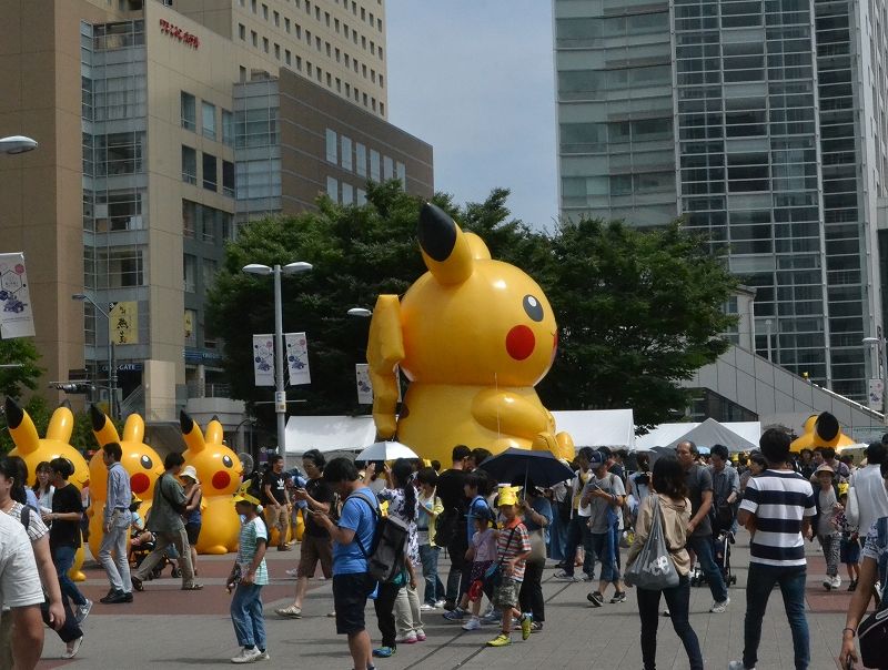 ピカチュウ大量発生チュウで横浜みなとみらい大混雑 雨の地獄絵図でポケモンgoをするのか 発達障害adhdしばご 株で生きてく