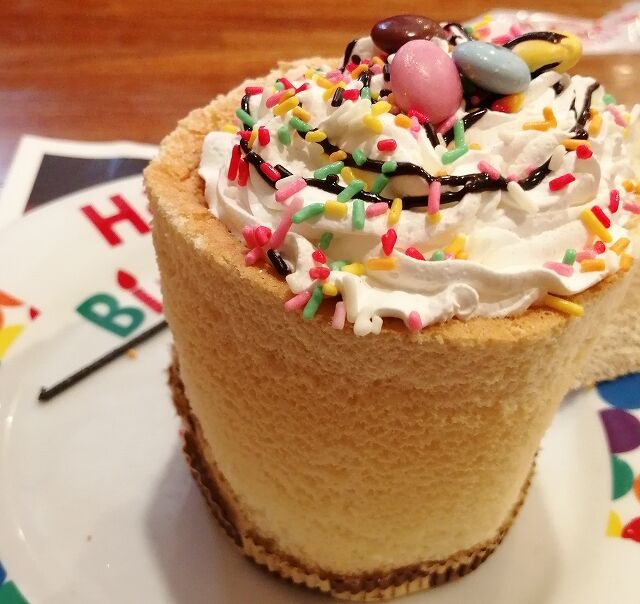 大人もキッズもok ブロンコビリーの誕生日特典のシフォンケーキでヤケドに注意 花火無しも可能 発達障害adhdしばご 株で生きてく