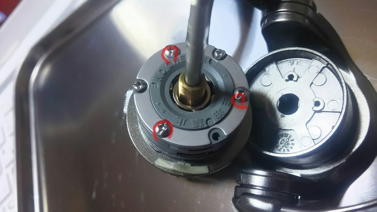 スピニングリールの心出し 不用意なメンテナンスは後悔のもと Que Sera Sera Fishing Diary