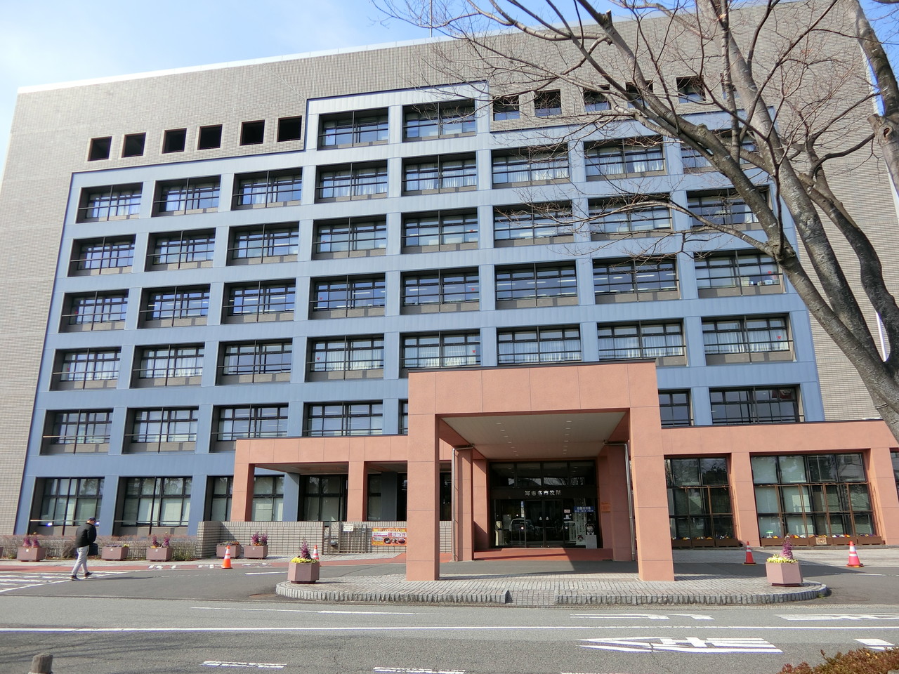 柴ポチダイアリー 神奈川県海老名市役所 レストランさつき ～ 中華そば