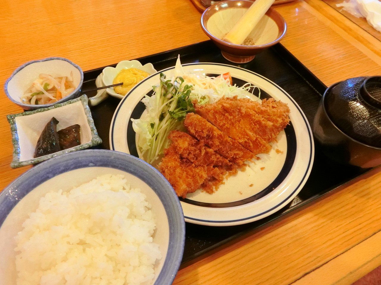 和風レストラン 山かつ ～ ロースかつ定食 : 柴ポチダイアリー