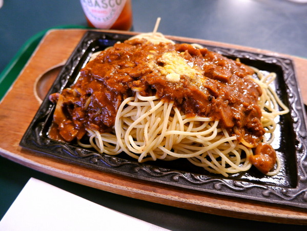 ラッキーピエロ 五稜郭公園前店 ～ 鉄板ミートスパゲッティ : 柴ポチ