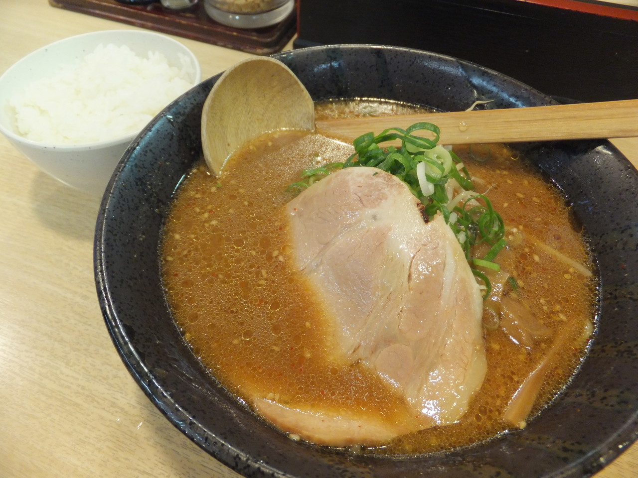 北海道らぁめん 伝丸 平戸店 赤味噌らーめん 柴ポチダイアリー