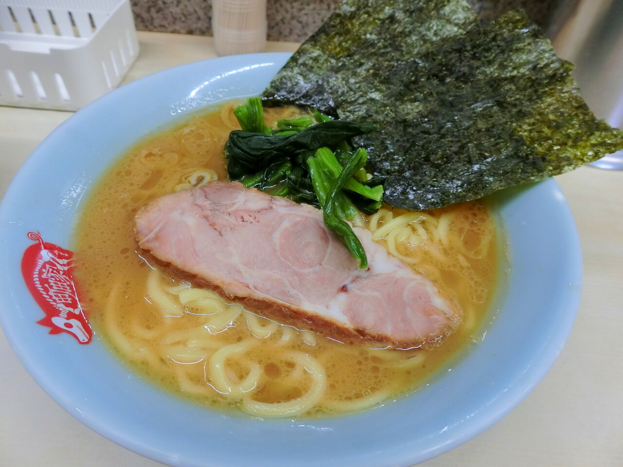 ラーメン 町田家本店 ～ ラーメン（並） : 柴ポチダイアリー