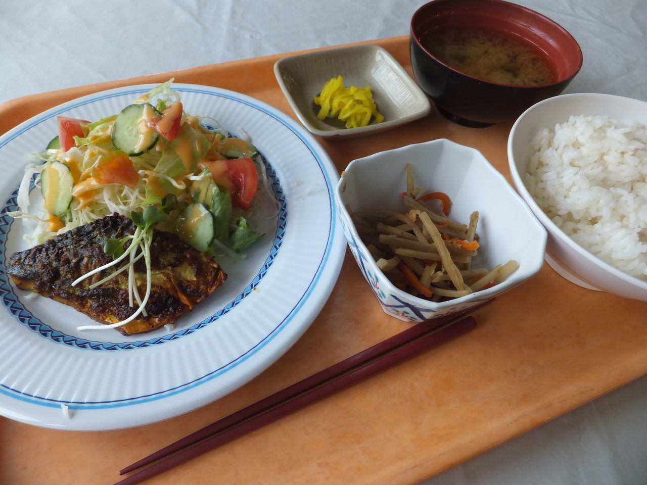 神奈川県大和市役所食堂 リストランテ アミアン C定食 鯖のカレーマヨ焼き 柴ポチダイアリー 神奈川県大和市役所食堂 リストランテ アミアン C定食 鯖のカレーマヨ焼き 柴ポチダイアリー