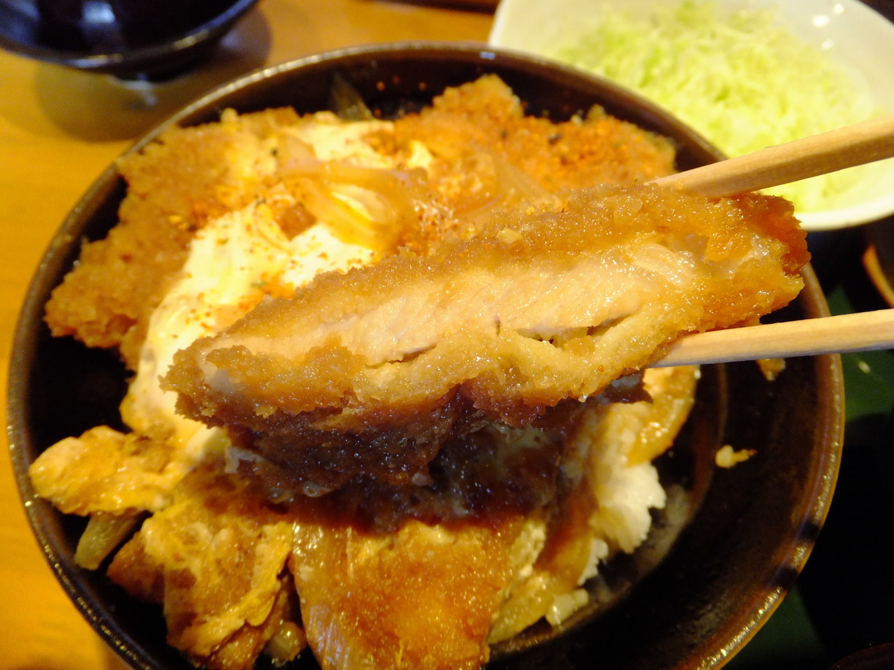 とんかつこころ 井土ヶ谷店 かつ丼 キャベツ 小 柴ポチダイアリー