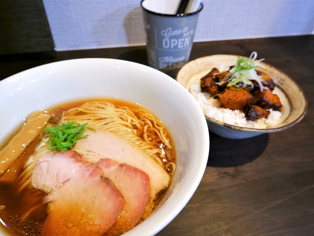 53's Noodle ～ ラーメン醤油+山椒香る炙りチャーシューご飯（小