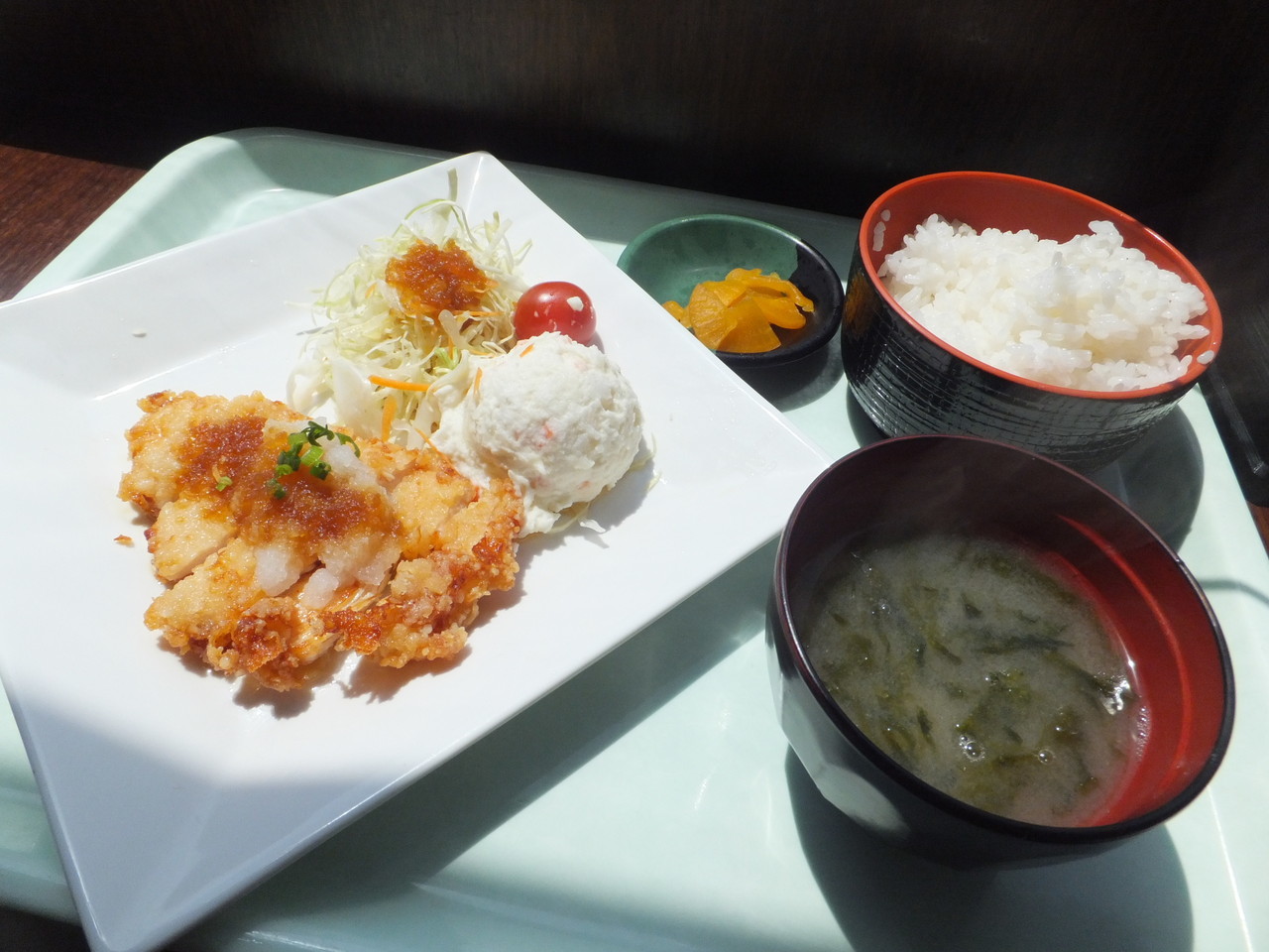 戸塚食堂 竜田揚げ定食 柴ポチダイアリー 戸塚食堂 竜田揚げ定食 柴ポチダイアリー