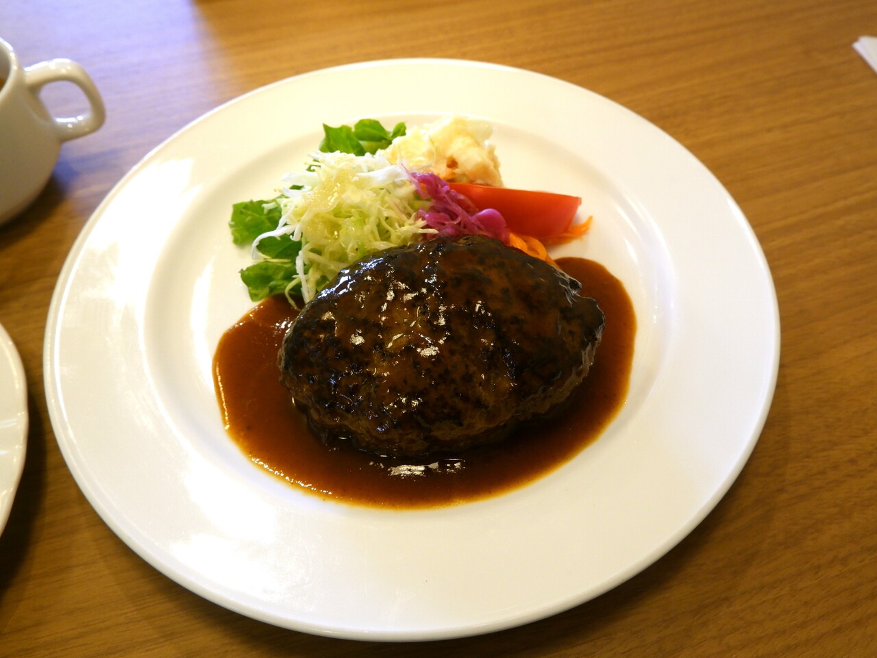 洋食屋 TOMBO ～ ハンバーグステーキランチ : 柴ポチダイアリー