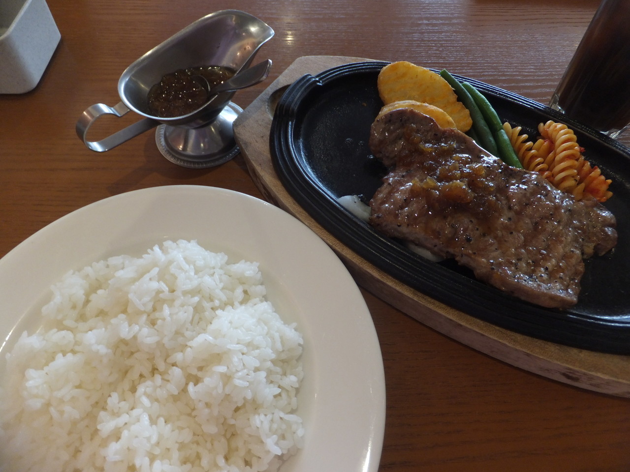 シーフードレストラン メヒコ 足立区役所店 グリルビーフステーキ 柴ポチダイアリー