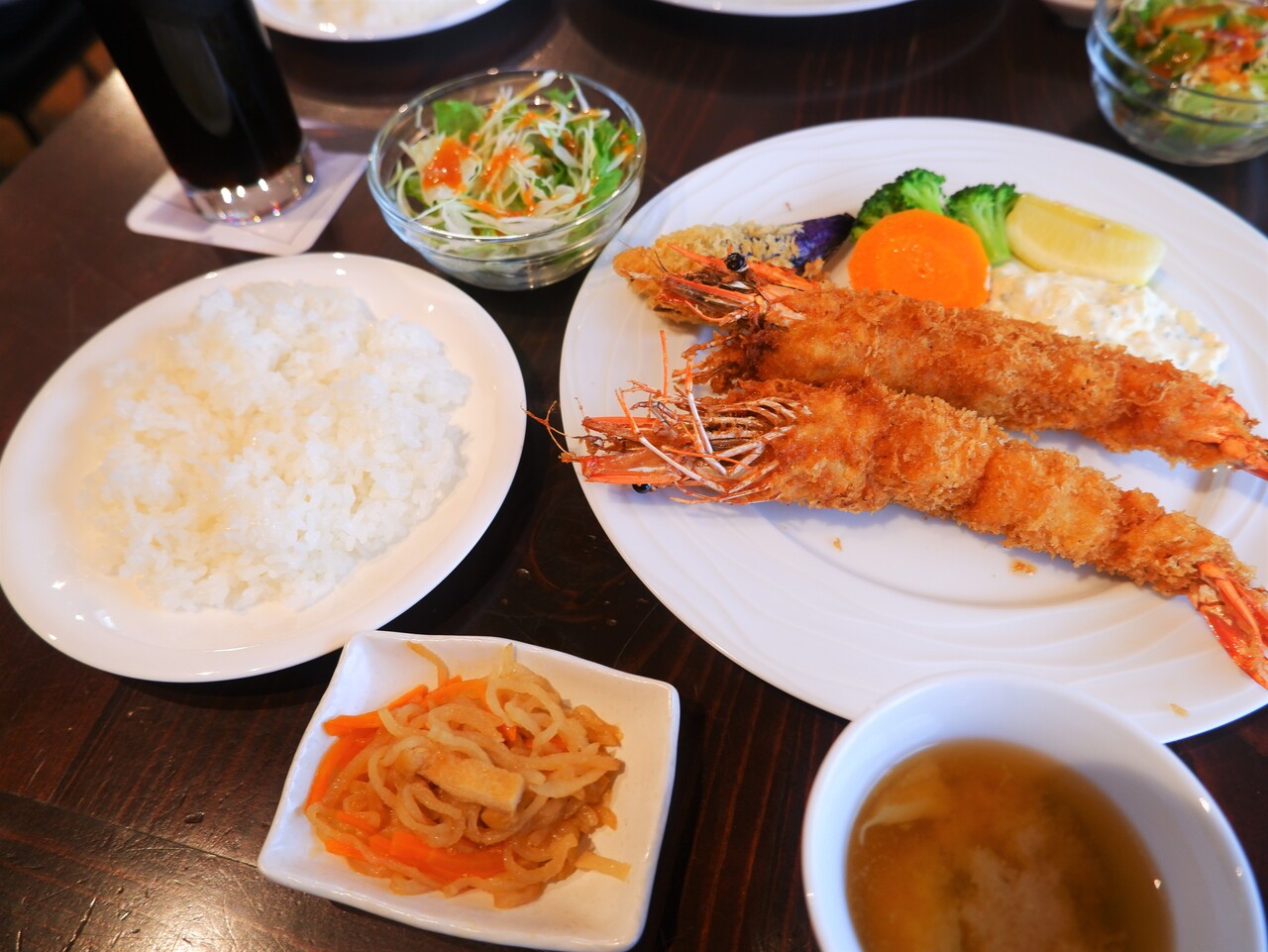 中野屋れすとらん Bランチの有頭エビフライ 柴ポチダイアリー 中野屋れすとらん Bランチの有頭エビフライ 柴ポチダイアリー