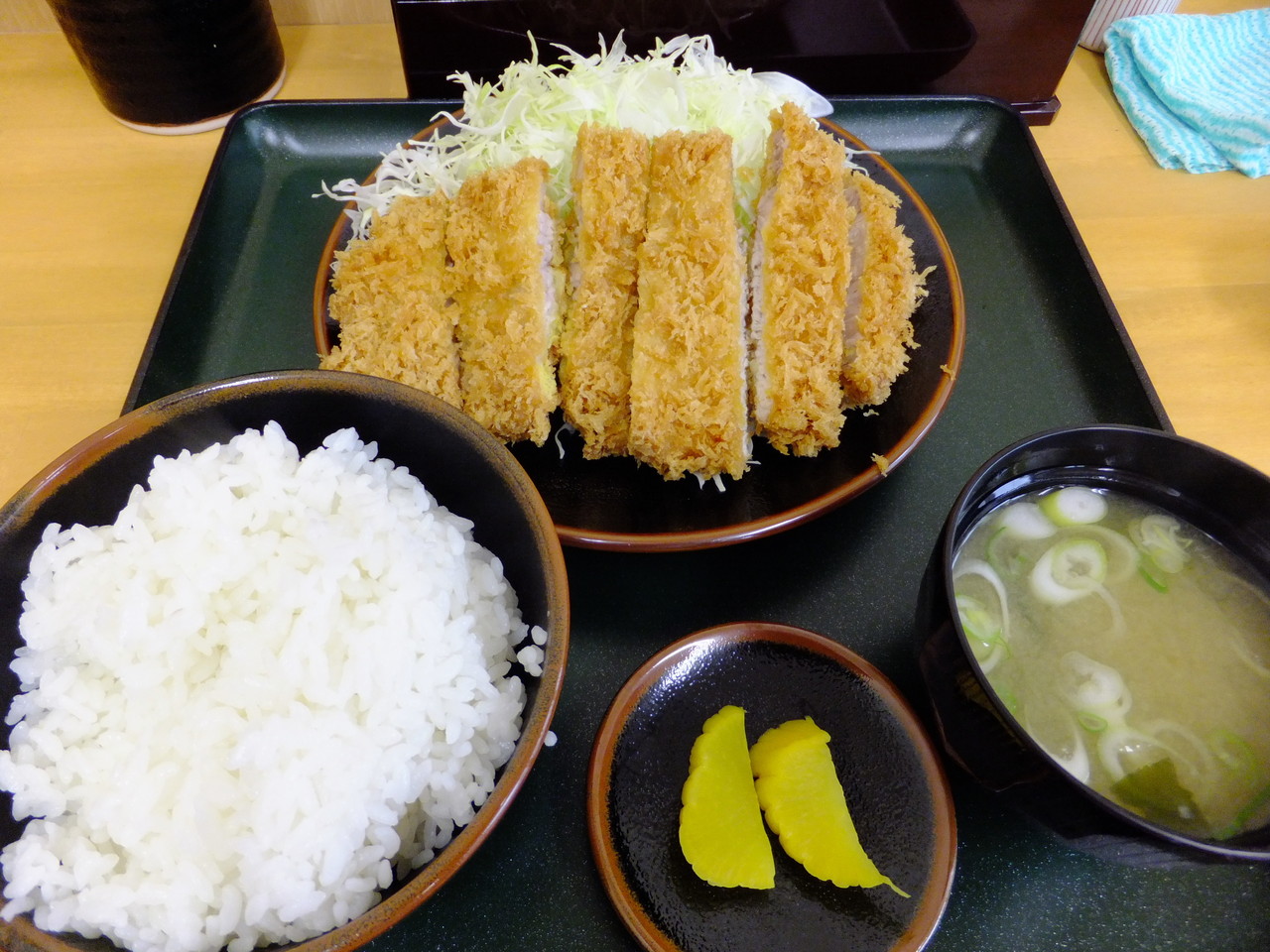とんかつこころ 千歳町 ロースかつ定食 柴ポチダイアリー