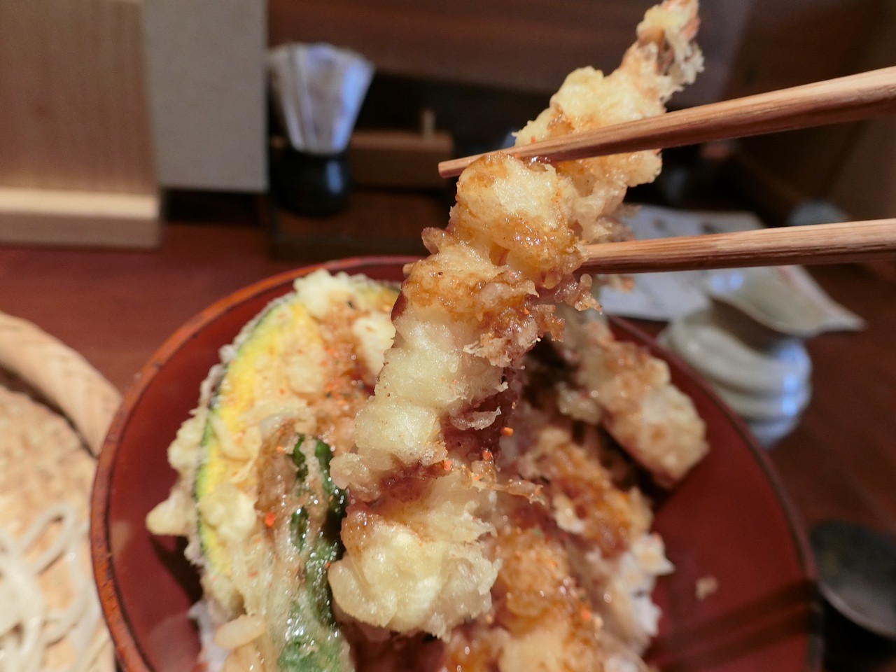 酒の肴と手打ち蕎麦 こなひきじじい 天丼セット 柴ポチダイアリー 酒の肴と手打ち蕎麦 こなひきじじい 天丼セット 柴ポチダイアリー