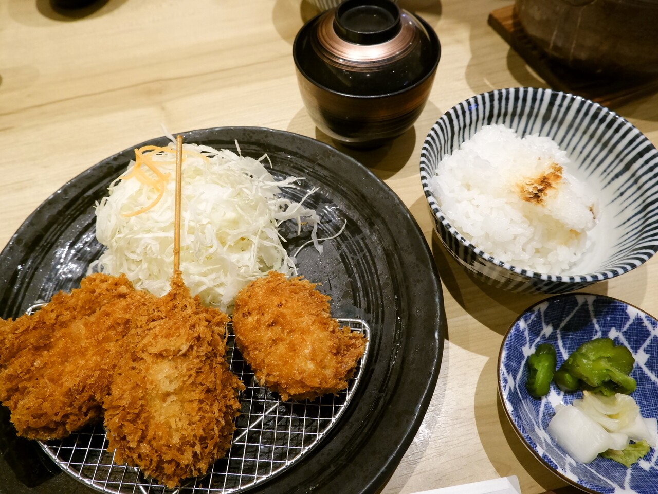 とんかつ 神楽坂さくら 中山店 ～ 3種日替わりランチ : 柴ポチダイアリー