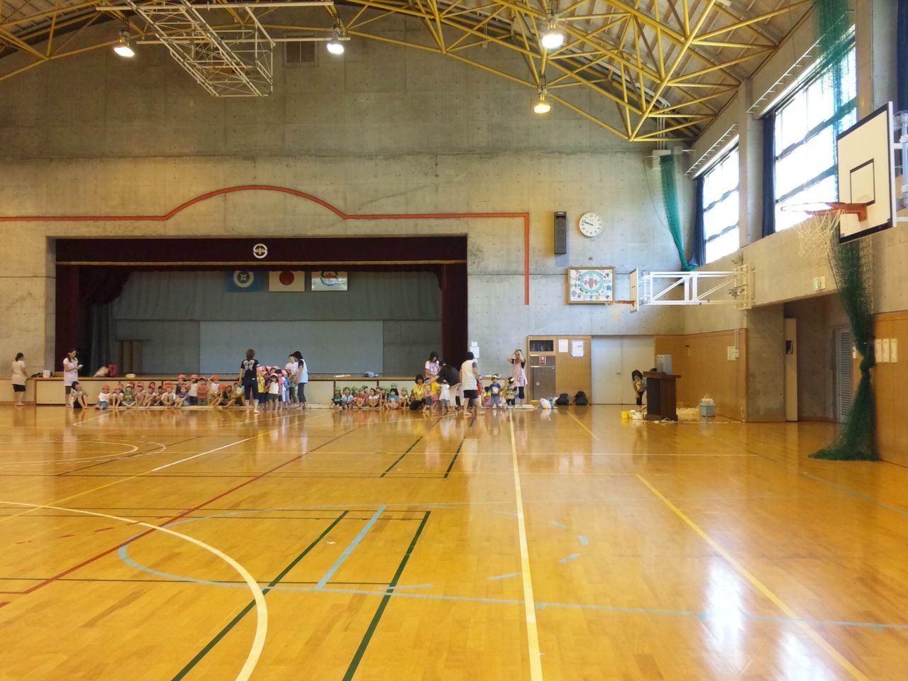 保育園は小学校の体育館で運動会 しばた 圭子 ブログ 保育園は小学校の体育館で運動会 しばた 圭子 ブログ