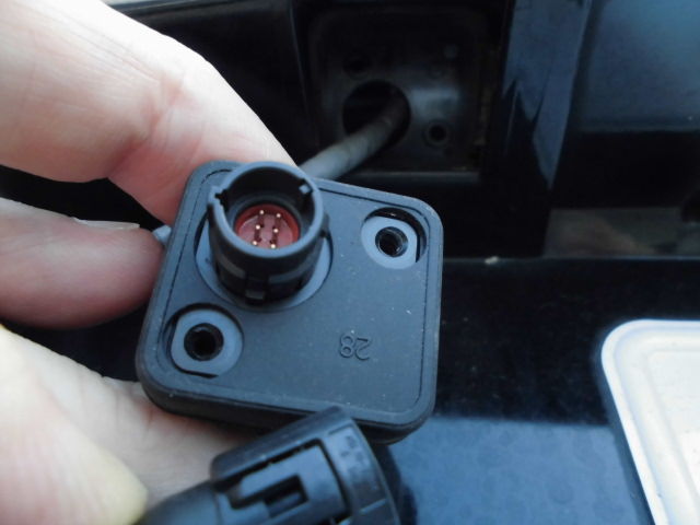 Y50フーガ バックカメラの外し方とレンズクリーニング Y Bldgのblog