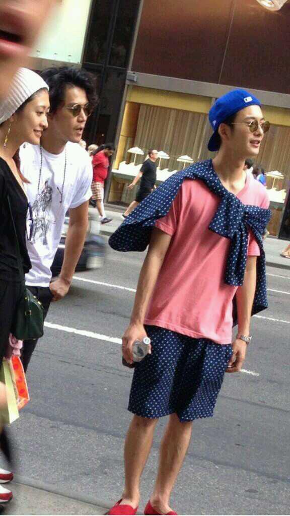 画像 写真流出 Nyに小栗旬 山田優夫妻と岡田将生 生田斗真が カッコ良すぎると話題に 柴犬２４時