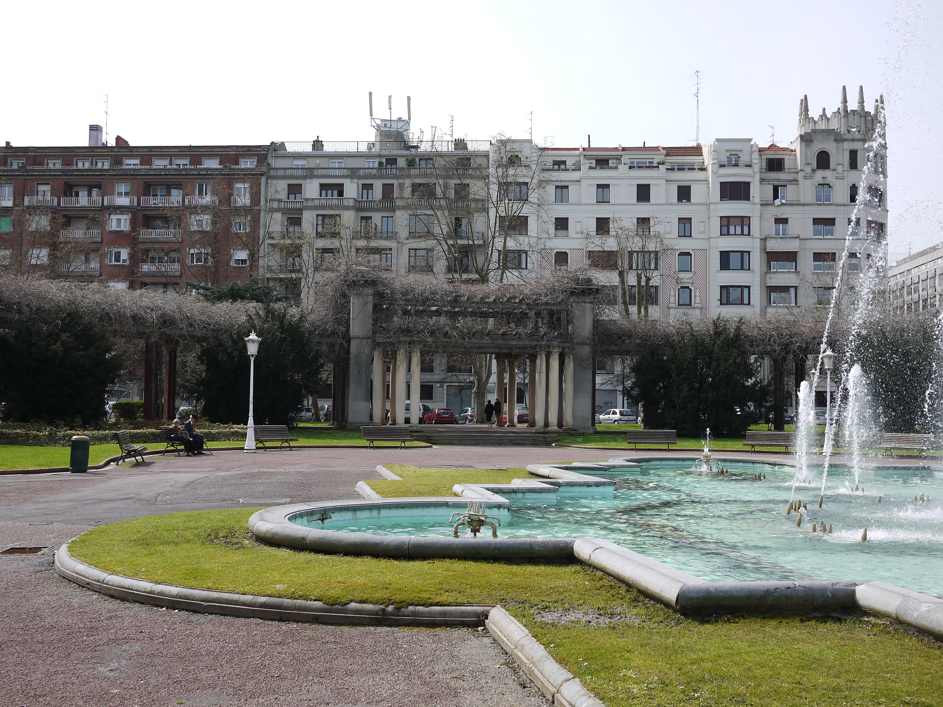 ヨーロッパ旅行4日目 ビルバオ バルセロナ 鼻唄みたいな建築旅行記