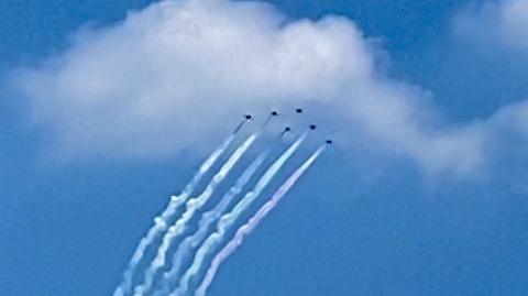 4CBC3AD3-365D-4ED3-BA1D-6EB845429E36