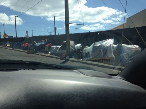 D7F8724C-96BB-47BD-B314-8886EE028928