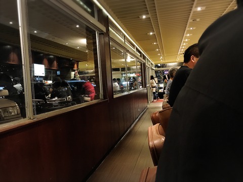 BD5B1A61-F206-4E60-96B4-2A8693AD8044