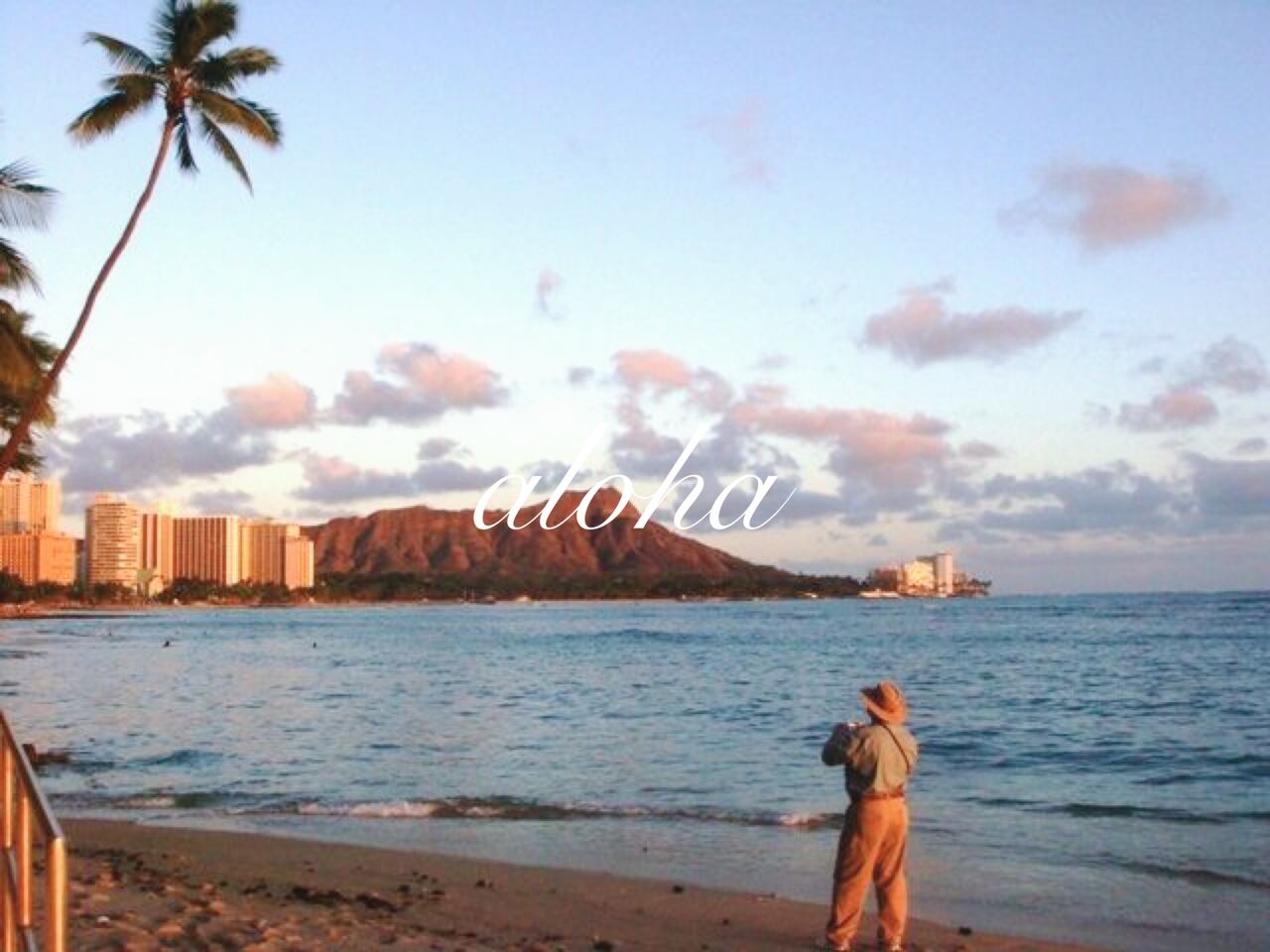 1400 ハローキティハワイイグサザブトン 日焼けキティが可愛いすぎる！| ハワイで働くJ1 | ハワイに住む