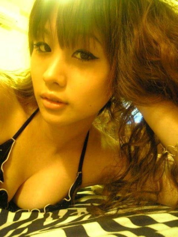 アプローチ数ナンバーワンのセクシーギャル (15)