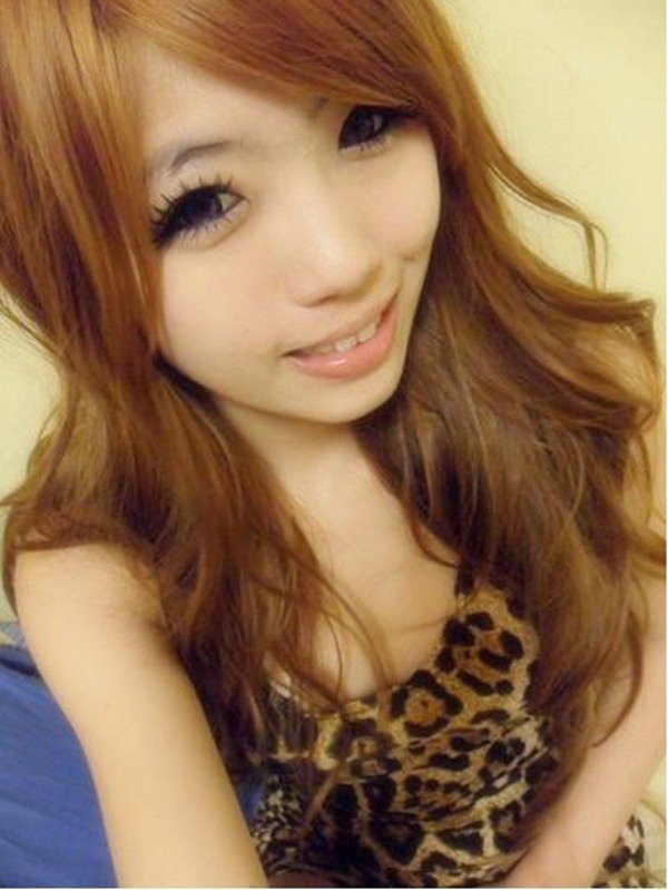 年末を自撮りしたエロ写メ投稿で過ごすセクシーギャル (2)