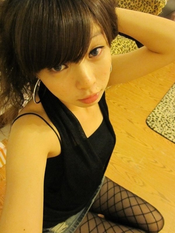 エロギャルの自撮りエロ写メを (17)