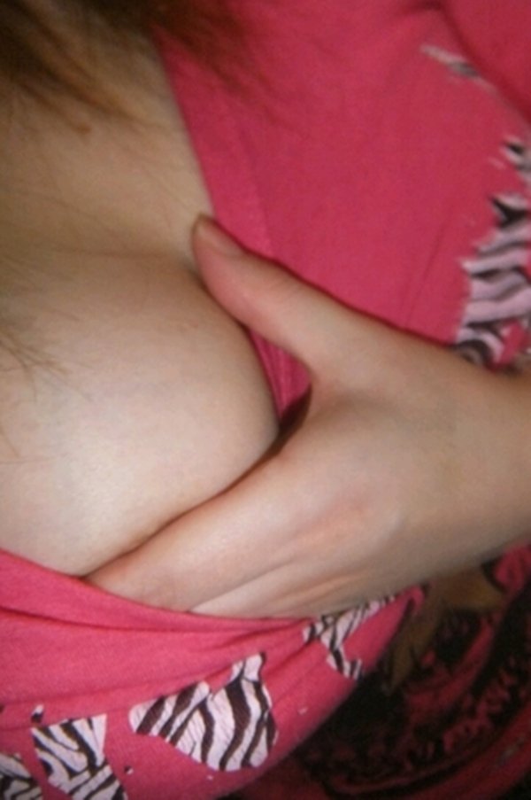 エロ過ぎて抜ける巨乳ギャルのエロ写メ (19)