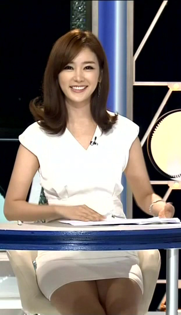 韓国の激エロ女子アナウンサー (25)