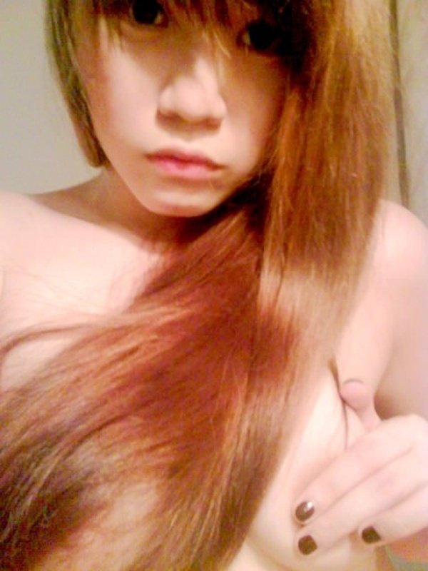 おっぱいを写メ公開したオナニー大好きギャル (11)