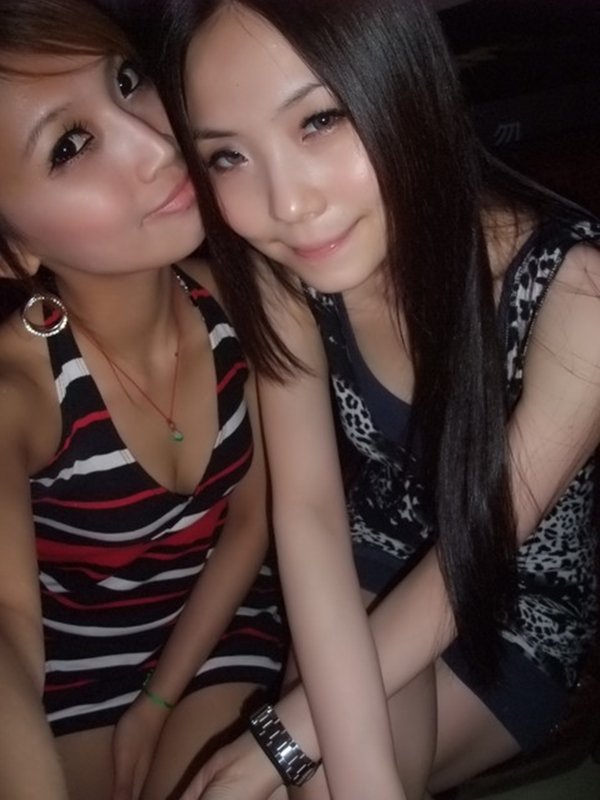 人気写メSNSにアップされた女子会の一部始終 (51)