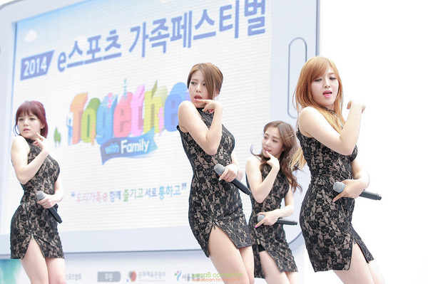 AOA エロダンス (11)