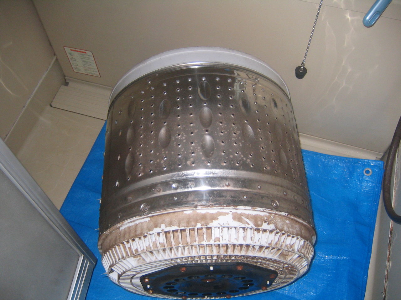 穴なし洗濯槽の掃除はどうやるの 黒カビが生えなくても掃除が必要な理由 くらしのマーケットマガジン