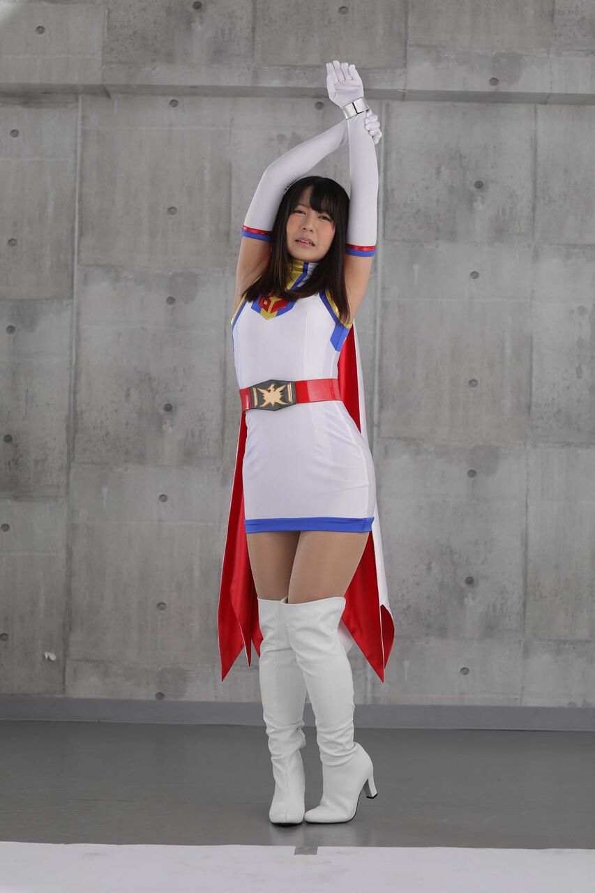 ヒロインくすぐり失禁地獄 科学鳥人隊バードソルジャー バードホワイト＆バードレッド」先行イメージスチール : Torturer's Feast