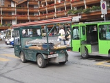 車