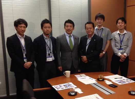 141003阿部慎一郎氏と前向きチーム