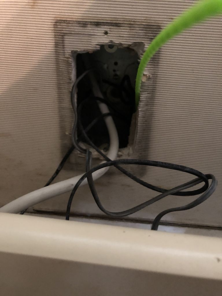 ｎｕｒｏ光宅内工事 やはり素人では無理 Shigex日重