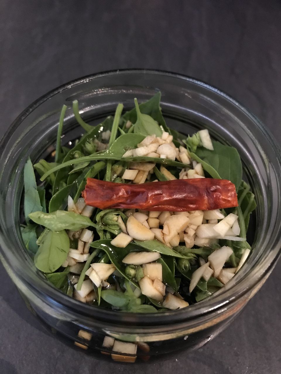 ベランダ農園のバジルでご飯のお供作りました ドイツ 天然暮らし ベランダ農園のバジルでご飯のお供作りました ドイツ 天然暮らし