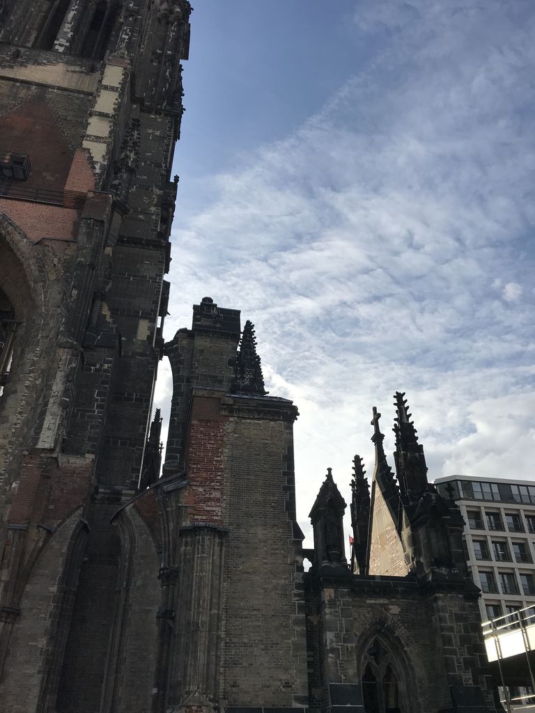 ハンブルク週末旅行 聖ニコライ教会跡と 豪華すぎる市庁舎 ドイツ 天然暮らし