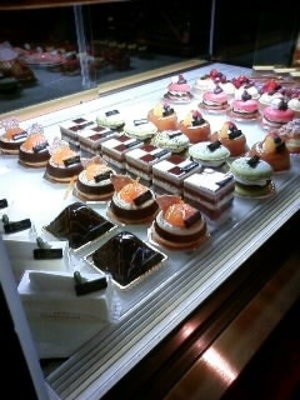 ケーキ食べ放題 ダロワイヨ銀座本店 鹿美の秘密の部屋 ケーキ食べ放題 ダロワイヨ銀座本店 鹿美の秘密の部屋