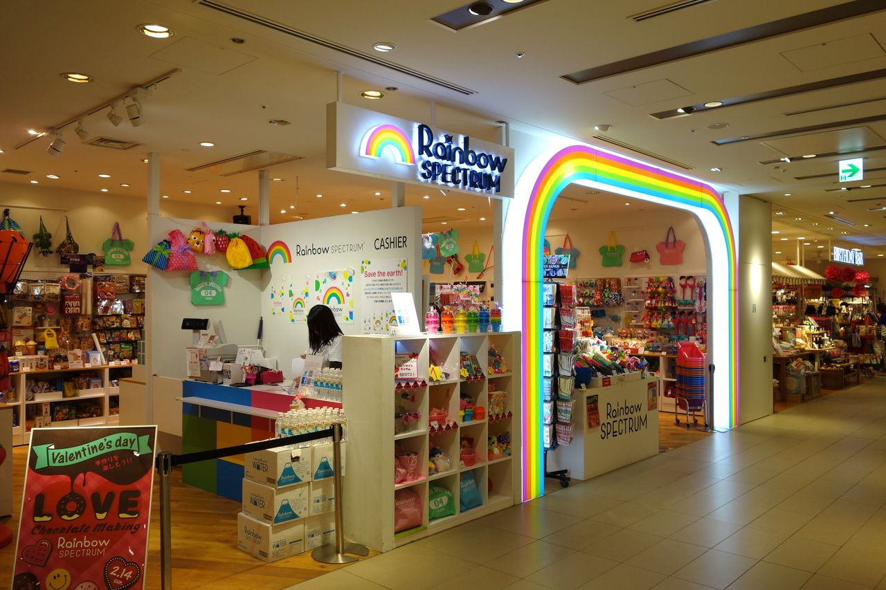 大阪梅田lucuaは雑貨屋さんが充実 Moomin Shopが可愛い Pui Pui Pui 大阪梅田lucuaは雑貨屋さんが充実 Moomin Shopが可愛い Pui Pui Pui