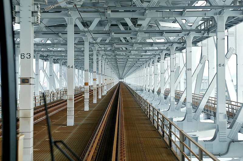 800px-Seto-Ohashi_Line_001