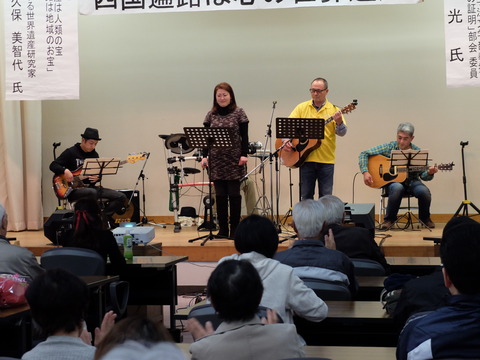 5-地元のバンド演奏